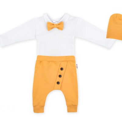 Baby Nellys 3-dielna sada Hubert, body s motýlikom, tepláčiky a čiapočka - hořčica, veľ.80