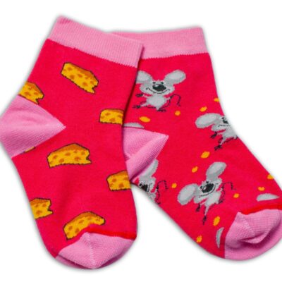 Baby Nellys Bavlnené veselé ponožky Myška a syr - tmavo ružová, veľ. 104/116