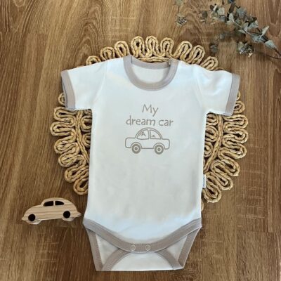 Dojčenské body, kr. rukáv Mamatti, zap. u krku, Dream Car - biele/šedý lem, veľ. 80