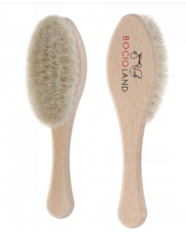 Drevená kefa s mäkkým prírodným vlasom